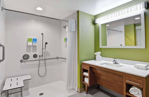 Summerville Hotel | Discover Home2 Suites by Hilton Summerville with Pool & Spa