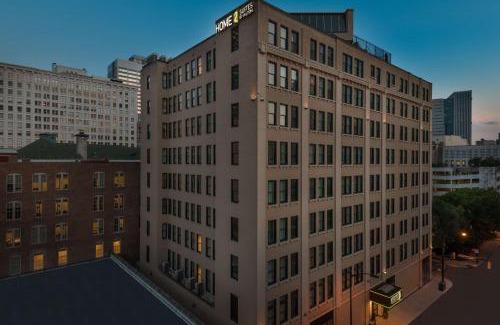 Fairlie-Poplar Historic District Hotel | Convenient Home2 Suites by Hilton Atlanta Downtown Stay