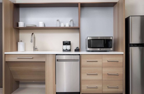 Franklin Hotel | Discover Home2 Suites by Hilton Boston Franklin - Rated 9.6