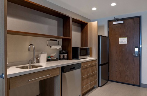 Barstow Hotel | Exceptional Stay at Home2 Suites by Hilton Barstow