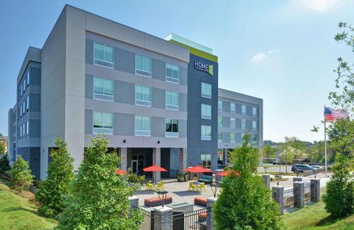 Piper Glen Estates Hotel | Discover Home2 Suites by Hilton Charlotte Piper Glen