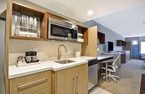 Summit Station Hotel | Discover Home2 Suites by Hilton Columbus Airport East