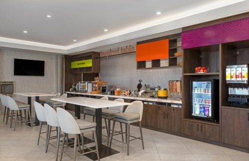 Huntsville Hotel | Discover Home2 Suites By Hilton Huntsville - Pet Friendly & Pool