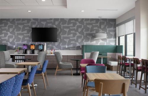 Buckner Terrace - Everglade Park Hotel | Discover Home2 Suites By Hilton Dallas East with Pool Access