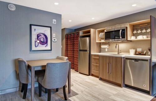 Southwest Edmonton Hotel | Eco-Friendly Home2 Suites by Hilton Edmonton South