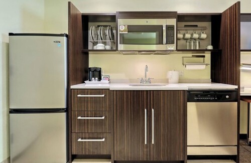 Erie Hotel | Relax at Home2 Suites by Hilton Erie, PA with Great Amenities