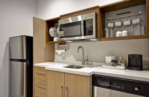 Fairview Hotel | Experience Comfort at Home2 Suites by Hilton Fairview