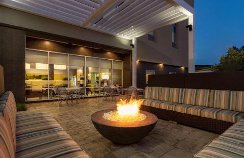 The Fountains Hotel | Pet-Friendly Home2 Suites by Hilton Houston Stafford