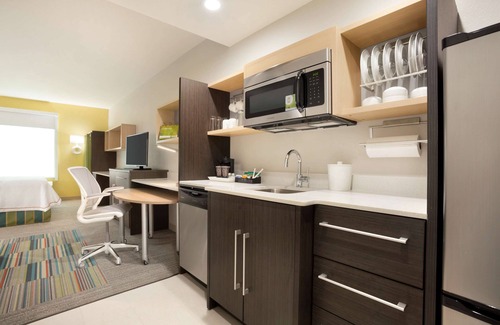 Webster Hotel | Highly Rated Home2 Suites by Hilton in Houston Webster