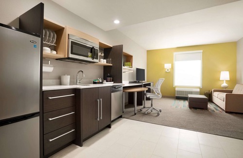 Webster Hotel | Highly Rated Home2 Suites by Hilton in Houston Webster
