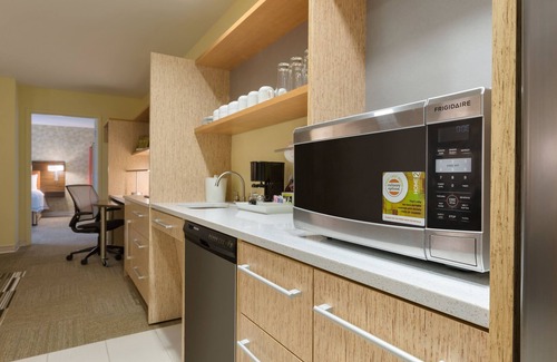 Webster Hotel | Highly Rated Home2 Suites by Hilton in Houston Webster