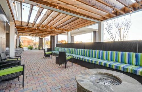 Irving Hotel | Inviting Home2 Suites by Hilton near DFW Airport