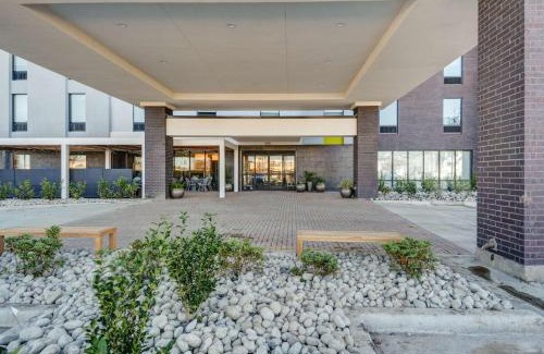Irving Hotel | Inviting Home2 Suites by Hilton near DFW Airport