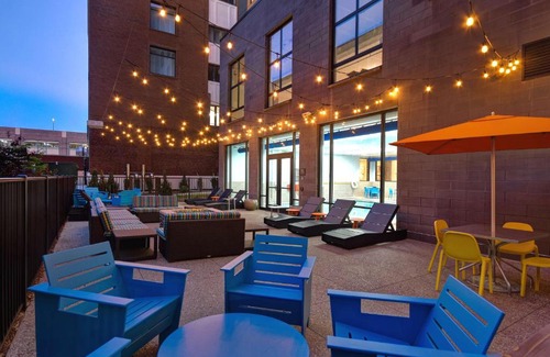 Central Business District Hotel | Pet-Friendly Retreat at Home2 Suites Kalamazoo Downtown