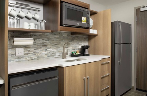 Lakeland Hotel | Eco-Friendly Home2 Suites by Hilton Lakeland - Top Rated Stay