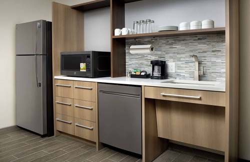 Lakeland Hotel | Eco-Friendly Home2 Suites by Hilton Lakeland - Top Rated Stay