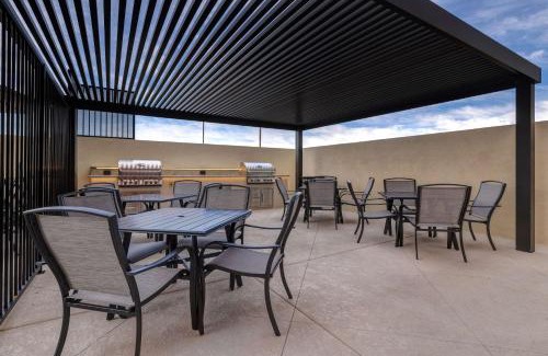 Sovana Hotel | Family-Friendly Home2 Suites in Las Vegas - Rated 8.6/10