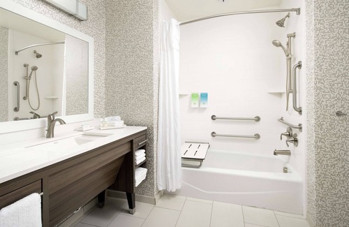 Longmont Hotel | Eco-Friendly Home2 Suites by Hilton Longmont - Guest Rated 9/10