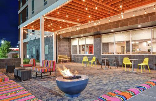 La Porte Hotel | Inviting Home2 Suites by Hilton La Porte with Oceanfront Perks