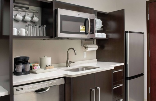 Lake City Hotel | Top-Rated Home2 Suites by Hilton Lake City with Pool & Spa