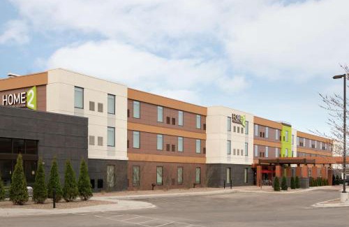 Milwaukee Hotel | Pet-Friendly Home2 Suites by Hilton Milwaukee Airport