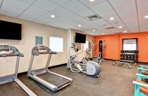 Meridian Hotel | Pet-Friendly Home2 Suites By Hilton Meridian with Pool Access