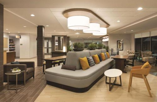 Franklin Hotel | Pet-Friendly Retreat at Home2 Suites by Hilton Franklin