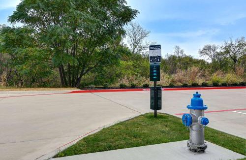 Plano Hotel | Budget-Friendly Home2 Suites by Hilton North Plano Hwy 75