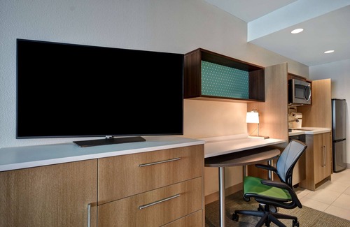 Odessa Hotel | Family-Friendly Home2 Suites by Hilton Odessa with Pool