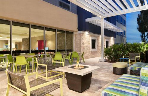 Interchange Square Hotel | Ideal Home2 Suites By Hilton Palm Bay with Oceanfront Views
