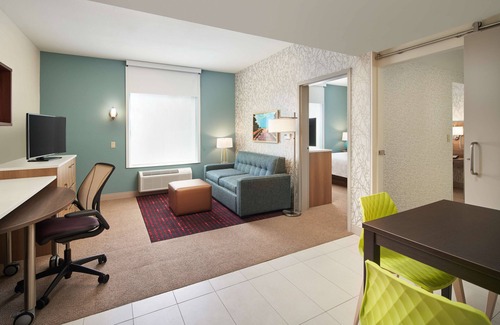 Interchange Square Hotel | Superior Comfort at Home2 Suites by Hilton Palm Bay
