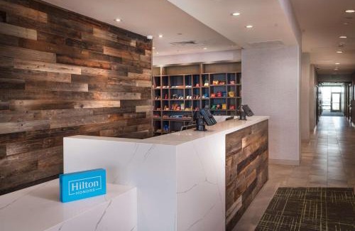 March Air Reserve Base Hotel | Inviting Home2 Suites by Hilton Near March Air Force Base