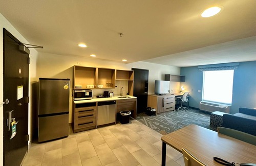 Rahway Hotel | Discover Home2 Suites by Hilton Rahway - Family Friendly Stay