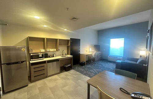 Rahway Hotel | Discover Home2 Suites by Hilton Rahway - Family Friendly Stay