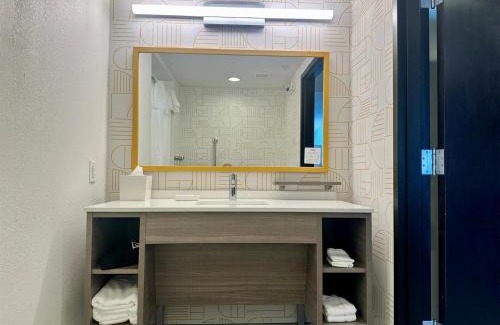 Rahway Hotel | Pet-Friendly Home2 Suites by Hilton Rahway - Rated 8.5/10