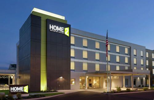 Malta Hotel | Pet-Friendly Home2 Suites by Hilton Saratoga Malta