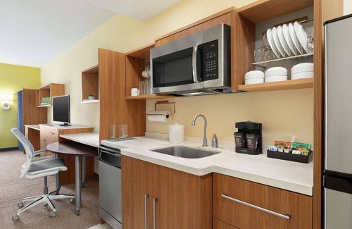 Pooler Hotel | Discover Home2 Suites by Hilton Savannah Airport with Pool & Breakfast
