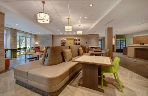Troy Hotel | Relax at Home2 Suites by Hilton Troy – Pet Friendly & Pool