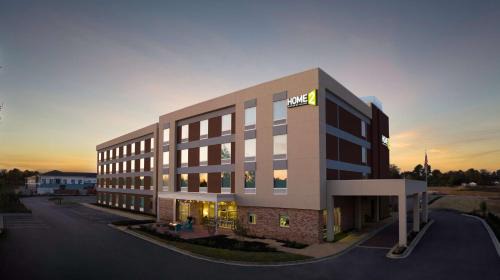 Tupelo Hotel | Pet-Friendly Home2 Suites with Pool in Tupelo, Rated 9.2