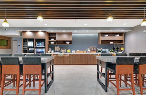 Bettendorf Hotel | Relax at Home2 Suites by Hilton Bettendorf Quad Cities