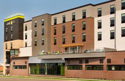 West Bloomington Hotel | Pet-Friendly Home2 Suites: Ideal Retreat in Bloomington