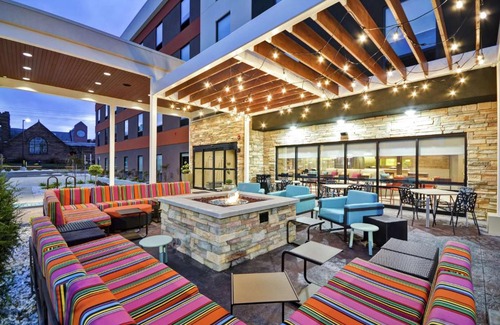 Carbondale Hotel | Discover Home2 Suites by Hilton Carbondale - Pet Friendly & Pool