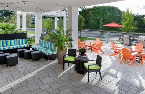 Dania Beach Hotel | Convenient Home2 Suites by Hilton near Ft. Lauderdale Port