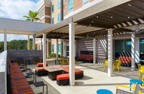 Loughman Hotel | Pet-Friendly Home2 Suites by Hilton Orlando South Davenport