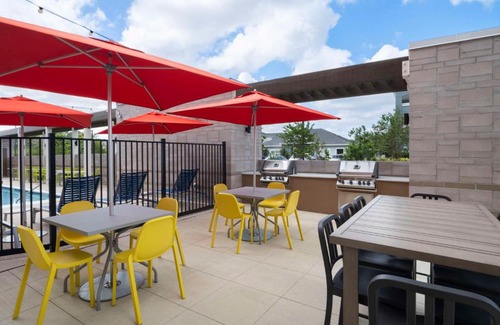 Loughman Hotel | Pet-Friendly Home2 Suites by Hilton Orlando South Davenport