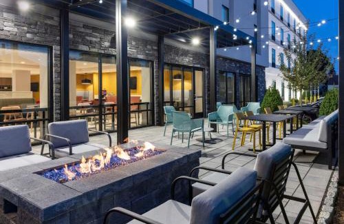 The Centre Hotel | Pet-Friendly Home2 Suites By Hilton East Haven, 8.2/10 Rated