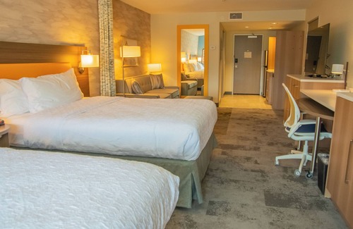 Logansport Hotel | Inviting Home2 Suites by Hilton Logansport with Pool & Kitchen