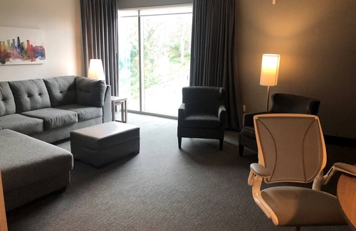 Montebello Hotel | Discover Home2 Suites by Hilton Los Angeles Montebello