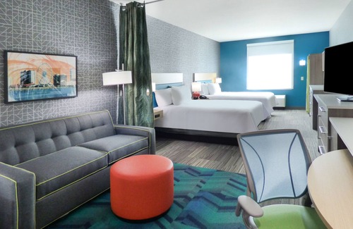 Southeast Pensacola Hotel | Exceptional Home2 Suites by Hilton near Pensacola Airport
