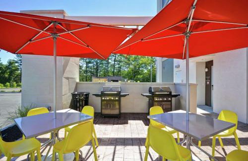 Queensbury Hotel | Pet-Friendly Home2 Suites by Hilton in Queensbury, NY
